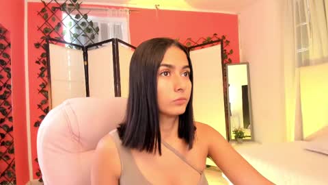 Khloe online show from September 12, 1:13 pm