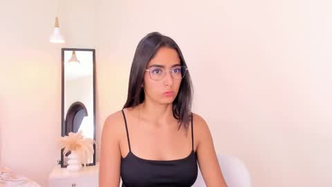 Khloe online show from April 9, 1:39 pm