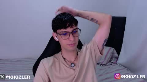 khozler_ online show from March 1, 2:05 am
