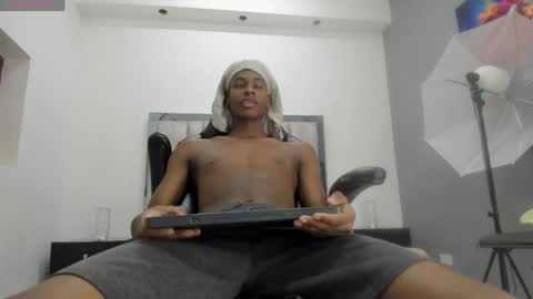 Kris Evans online show from April 28, 11:03 am