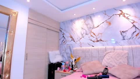    N         M online show from March 12, 11:36 am