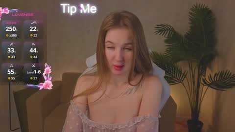 kianawhite online show from January 6, 1:31 am