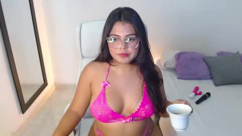 Snapshot of kiara2022 chatting on January 28, 11:17 pm Kiara Evans online show from January 28, 11:17 pm