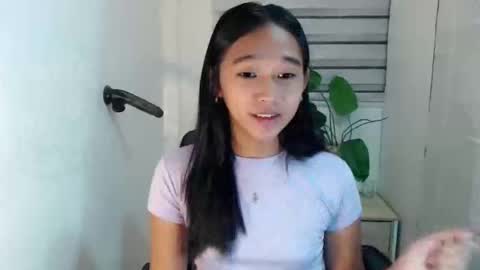 Snapshot of kiara_bedisa143 chatting on February 12, 6:30 pm i love bella online show from February 12, 6:30 pm