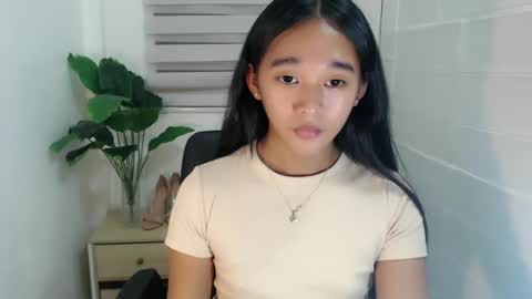 Snapshot of kiara_bedisa143 chatting on December 7, 5:10 am i love bella online show from December 7, 5:10 am