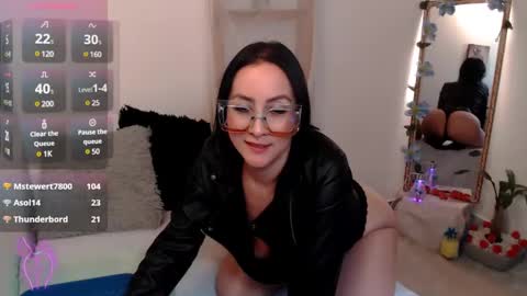 Kiara Bermont online show from March 11, 7:03 pm