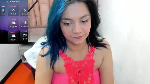 kiara Cruz online show from October 13, 8:22 pm