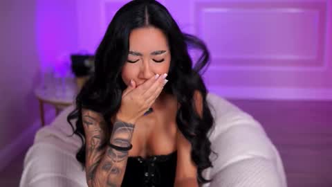 kiara_moreno online show from October 27, 12:27 pm