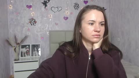 Kara online show from February 18, 6:26 pm