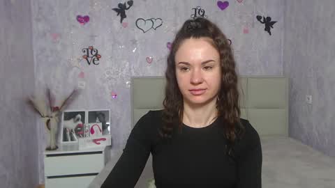 Kara online show from February 18, 1:32 am