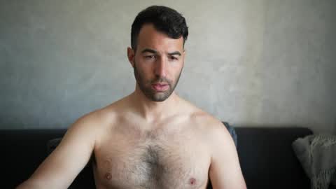 Manu online show from March 31, 8:15 am