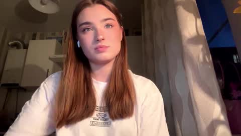 Ola my name is Lissa  Lets hit 10 Thumbs Up together   online show from March 14, 3:38 pm