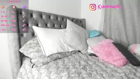 Snapshot of kiianna__ chatting on January 22, 1:53 am INSTAGRAM Kiannaweb online show from January 22, 1:53 am
