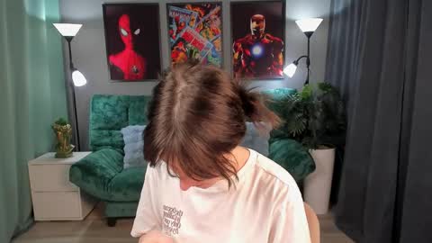 Kika online show from April 13, 5:50 pm