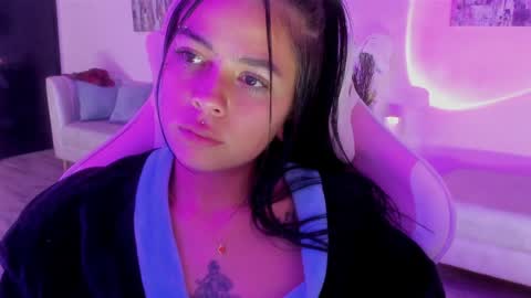 kIKI online show from January 8, 9:32 am
