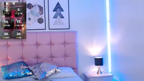 kIKI online show from October 7, 10:28 pm