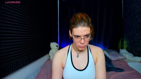 Snapshot of kiki_krash chatting on January 20, 1:32 pm Kiki online show from January 20, 1:32 pm
