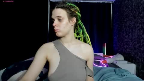 Kiki online show from December 23, 10:32 am