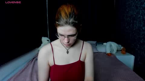 Snapshot of kiki_krash chatting on January 12, 1:48 pm Kiki online show from January 12, 1:48 pm