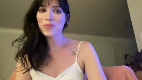 Snapshot of kikihart chatting on January 18, 2:25 am Kiki Hart online show from January 18, 2:25 am