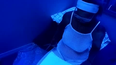 kikilovespartylights online show from March 28, 7:21 am