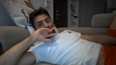 kikkus01 online show from April 25, 8:28 pm