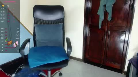 Snapshot of kilian_xx chatting on February 13, 12:21 pm Kilian xxx online show from February 13, 12:21 pm