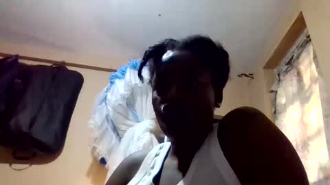 lolo online show from December 22, 7:37 am