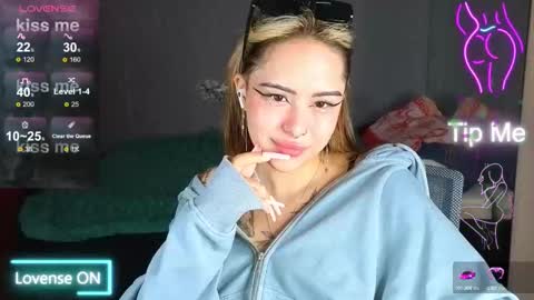 Kim online show from October 5, 5:05 am