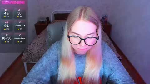 KIM online show from February 8, 10:30 am