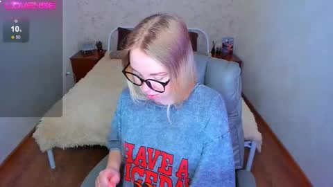 KIM online show from March 2, 12:45 pm