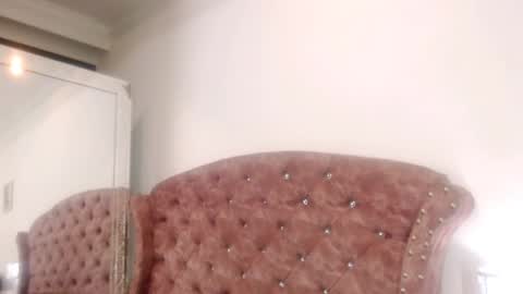 K I M online show from March 2, 11:39 am