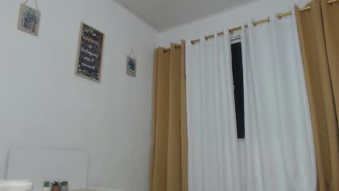 kim online show from December 2, 6:10 am