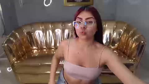 Snapshot of kim_lush_s chatting on September 12, 9:28 pm kim_lush_s online show from September 12, 9:28 pm