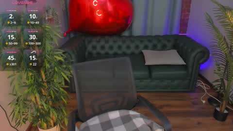 Snapshot of kim_lyn chatting on February 26, 9:01 am KIM online show from February 26, 9:01 am