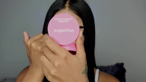 kim_mouth17 online show from May 15, 5:16 am