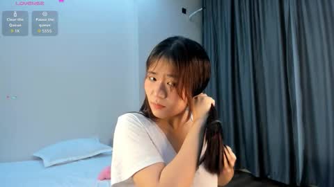 Su A online show from October 29, 1:24 pm