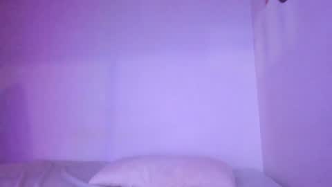 Snapshot of kimbaileys chatting on September 14, 7:10 am kim online show from September 14, 7:10 am