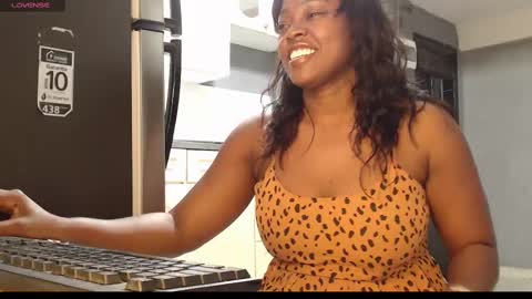 Snapshot of kimberley_123 chatting on January 25, 9:14 pm kimberly online show from January 25, 9:14 pm