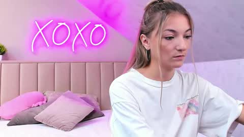 kimberlly_smith online show from October 8, 2:30 am