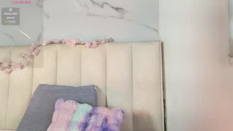 kimberly_diaz1 online show from February 4, 12:20 pm