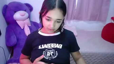 Kim online show from March 8, 1:48 pm