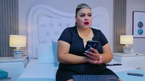 KimBrooks online show from January 15, 11:08 am