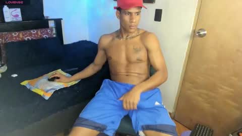 alejagodoy99 online show from December 2, 4:32 am