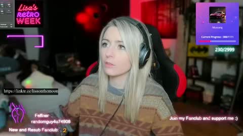 Snapshot of kimilee22 chatting on February 19, 9:36 pm Wolfs Girl online show from February 19, 9:36 pm