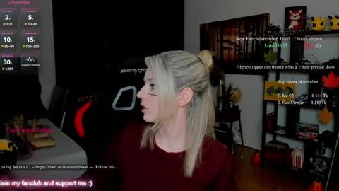 Wolfs Girl online show from November 26, 6:59 pm