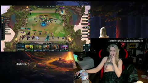 Snapshot of kimilee22 chatting on March 6, 12:21 am Wolfs Girl online show from March 6, 12:21 am