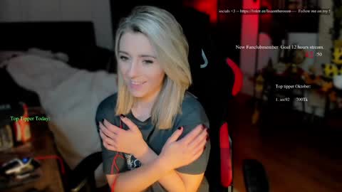 Wolfs Girl online show from October 2, 8:51 pm