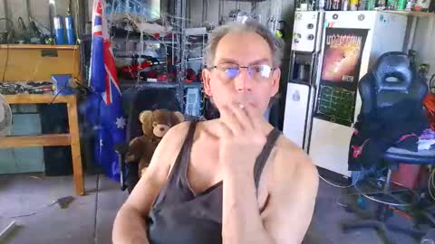 kimintheshed online show from November 30, 2:07 am