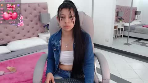 Kimm  online show from November 25, 11:14 pm